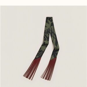 Hermes Silk Calfskin Bouquet Final Fringed Twilly